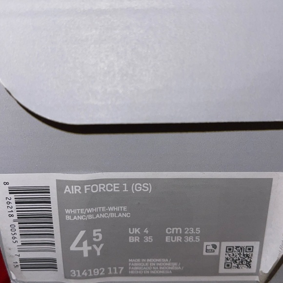 Used Air Force ones good condition - Picture 6 of 7